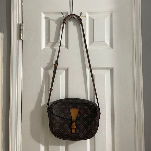 Louis Vuitton Juene Monogram Purse - Picture 2 of 16